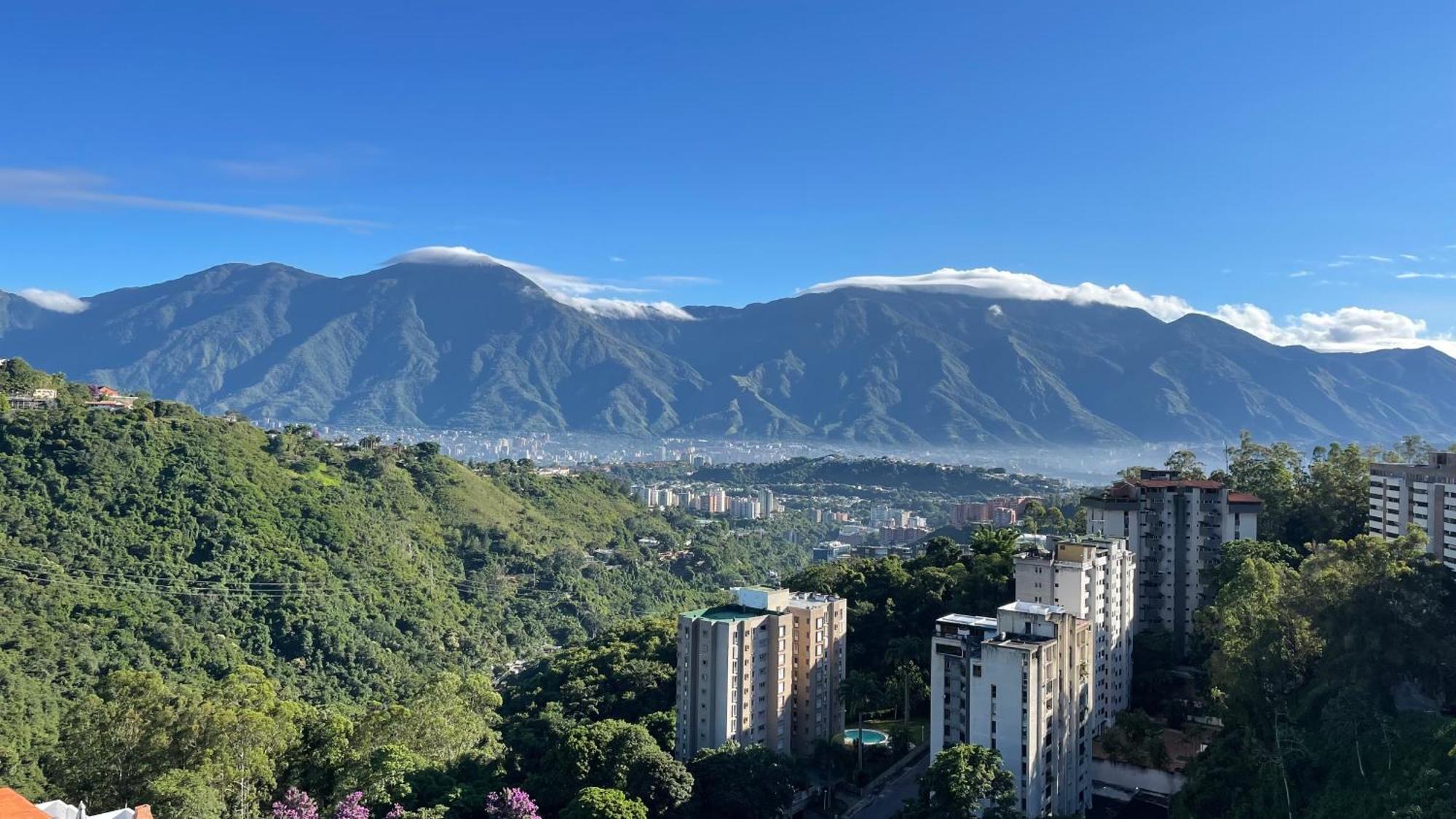 Apartamento Lindo Apartamento En Los Naranjos Del Cafetal Caracas Exterior foto